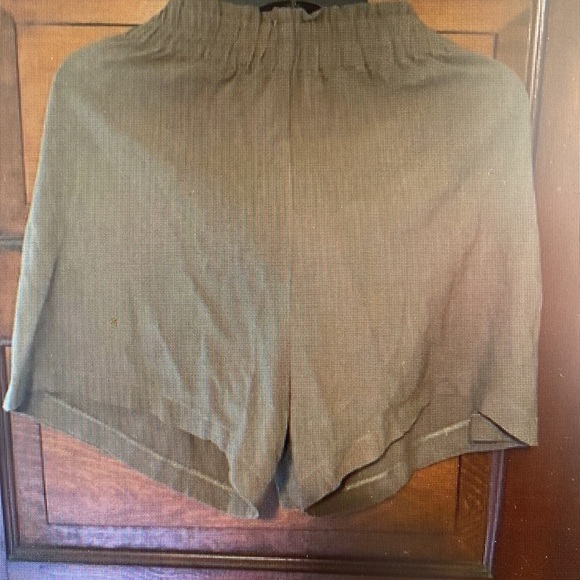 Lulus Skort - Picture 2 of 2